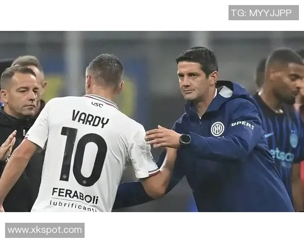 齐沃现场指挥风格独特提前喊接球球员与绰号互动引关注