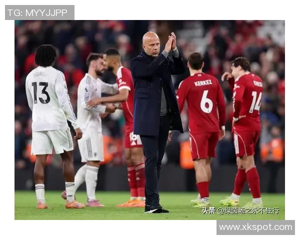 姆伯莫回忆曼联球迷热情并强调三叉戟仍需提升的关键点 姆伯莫回忆曼联球迷热情并强调三叉戟仍需提升的关键点