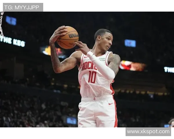 小贾巴里谈双内线战术成功之道强调抢占进攻篮板的重要性 小贾巴里谈双内线战术成功之道强调抢占进攻篮板的重要性