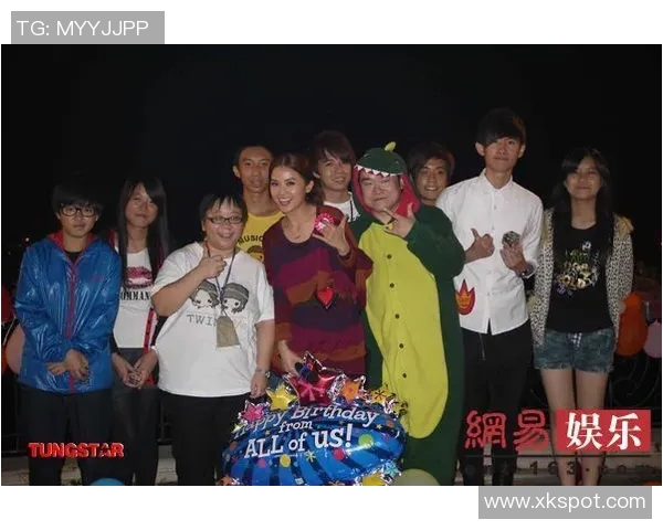 鲁尼即将迎来40岁生日化身牙叔献唱皇后乐队经典歌曲庆祝盛典 鲁尼即将迎来40岁生日化身牙叔献唱皇后乐队经典歌曲庆祝盛典