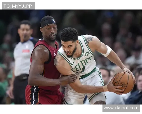 西蒙斯与豪泽交易阿德巴约绿军记者大胆提议引发热议 西蒙斯与豪泽交易阿德巴约绿军记者大胆提议引发热议