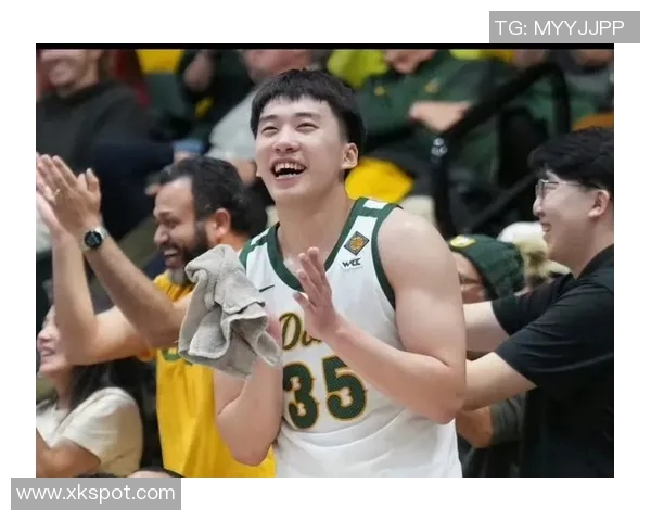 王俊杰在旧金山大学队内战术地位提升自主攻击力显著增强 王俊杰在旧金山大学队内战术地位提升自主攻击力显著增强