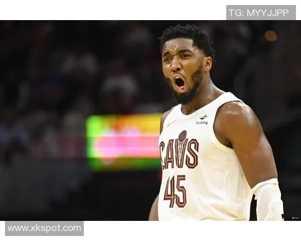 米切尔第三节狂砍15分助力球队领先20分展现绝佳状态 米切尔第三节狂砍15分助力球队领先20分展现绝佳状态