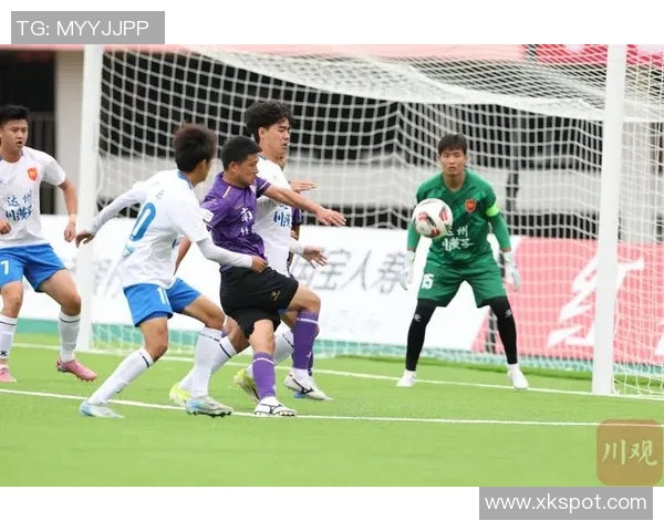 川超精彩绝伦补时逆转遂宁门将头球绝平广安队震撼全场